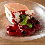 本場イタリア産のマスカルポーネチーズをふんだんに使用した、王道ティラミス。