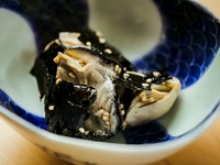旬の食材にひと手間加えた『牡蠣の海苔和え』