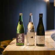 ワインに奈良の地酒を組み合わせた、ドリンクペアリングも人気