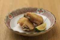 お酒のアテに！和のテイストを感じる『鶏塩からあげ』