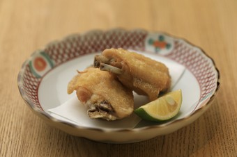 お酒のアテに！和のテイストを感じる『鶏塩からあげ』