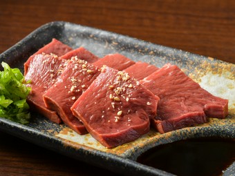 鮮度抜群。希少な内蔵肉『和牛心臓刺し』