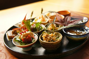 おばんざい八寸盛り　2人前