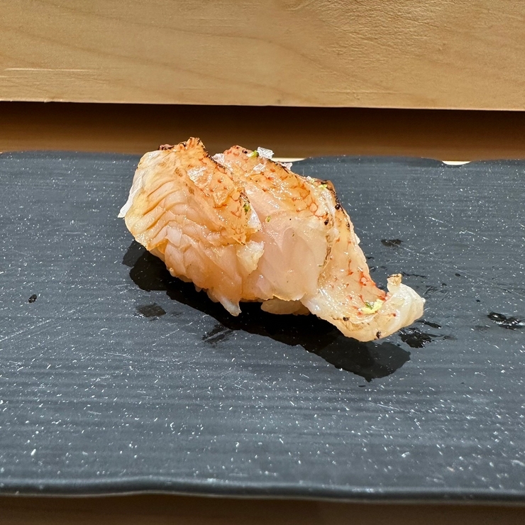 【수량 한정 특별 점심】 맡김 12 관 & 오반자이 ◆ 5500 엔 (세금 포함)