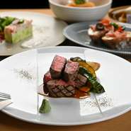 京野菜や国産小麦、オーストラリア産のビーフ「ロンググレイン」など、料理長が厳選した素材を使用。その食材の品質と鮮度にこだわり、料理に華やかさと深い味わいを与えています。