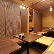 2名席ｘ８卓　テーブル繋げて最大10名