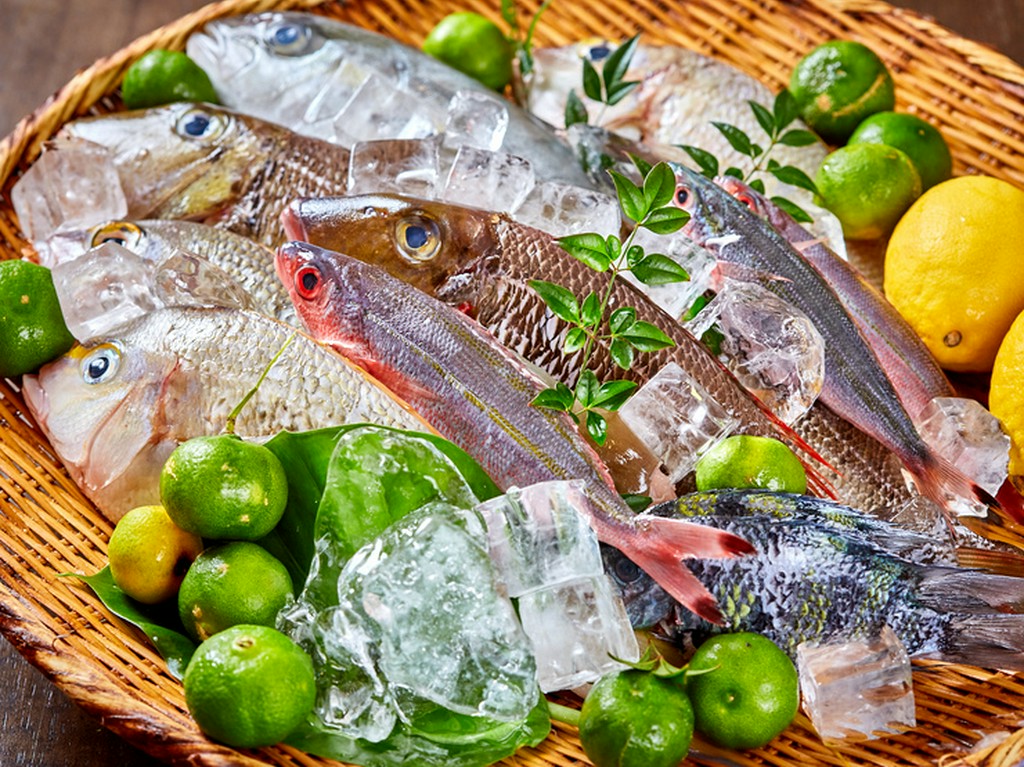 魚屋直営すし食堂魚まる 美栄橋 鮨 寿司 ネット予約可 ヒトサラ