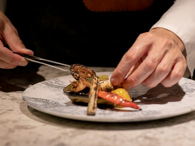 レストランでこその非日常な空間と食体験を自然体で満喫できる！