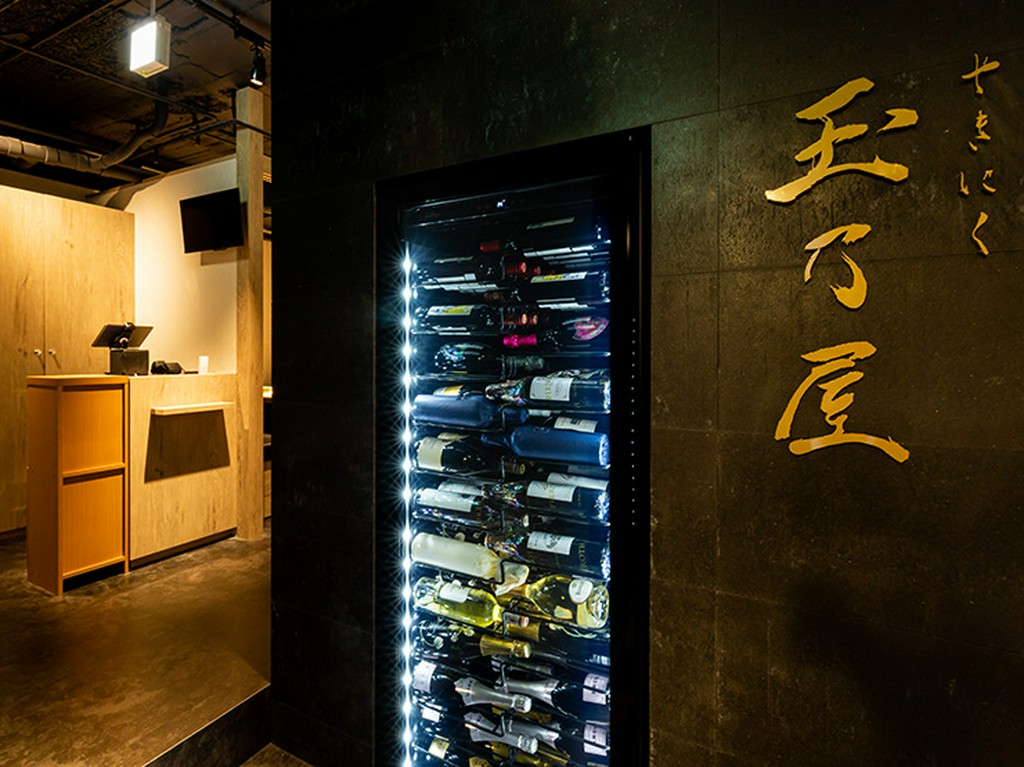 大阪ミナミの隠れ家的焼肉店。知っていると自慢になる一軒！