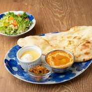 ナーン（S）・選べるカレー・チキンティッカ・インドグリーンサラダ・マンゴープリン