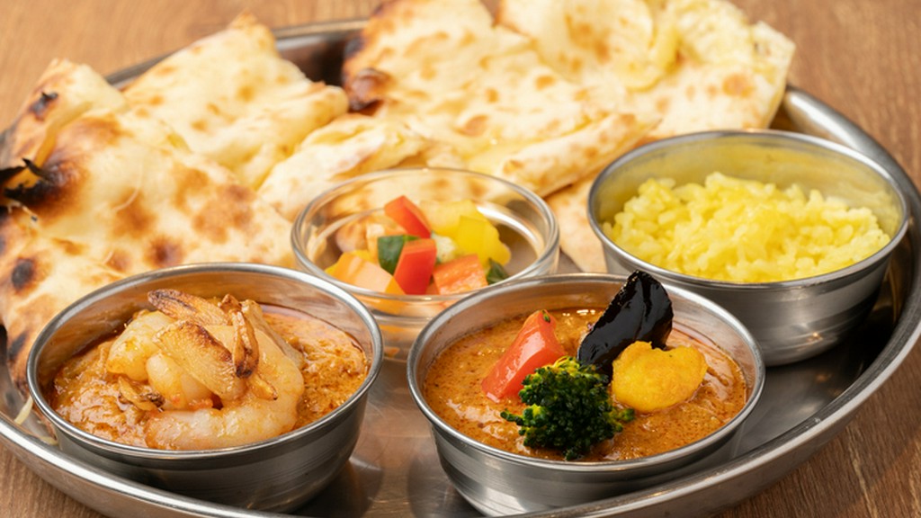 幅広く支持される、一番人気セット『チーズナーンセット』