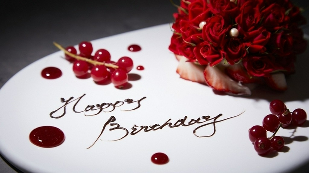 美しさと愛らしさに心が躍る華やかなデザート