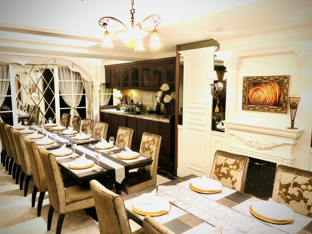 挙式後のプライベートなレストランウエディング