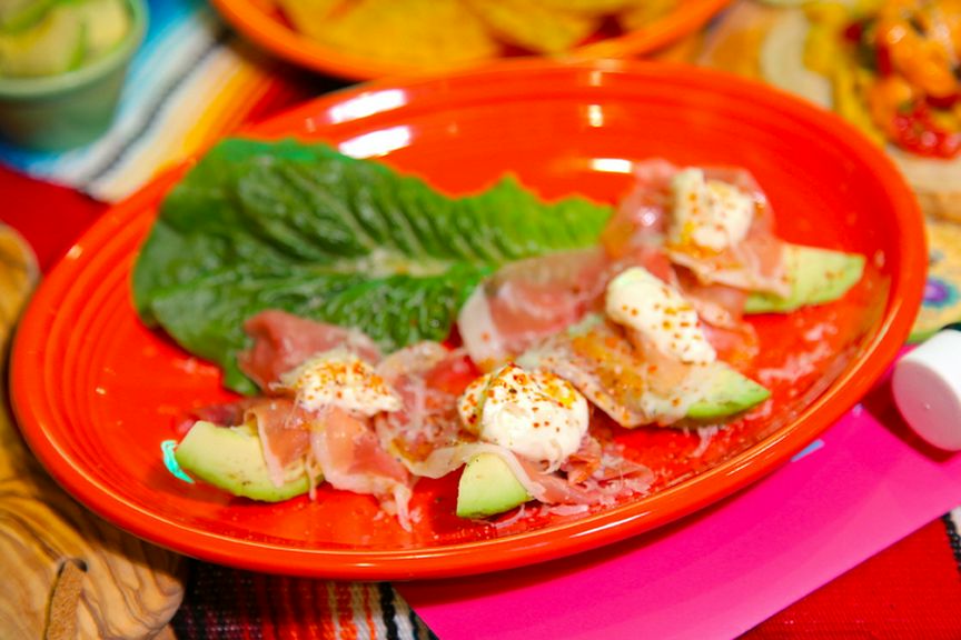 生ハムアボカド　自家製リコッタチーズのせ