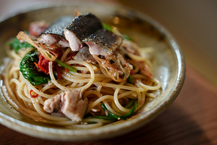 秋刀魚と焼き野菜のオイルパスタ