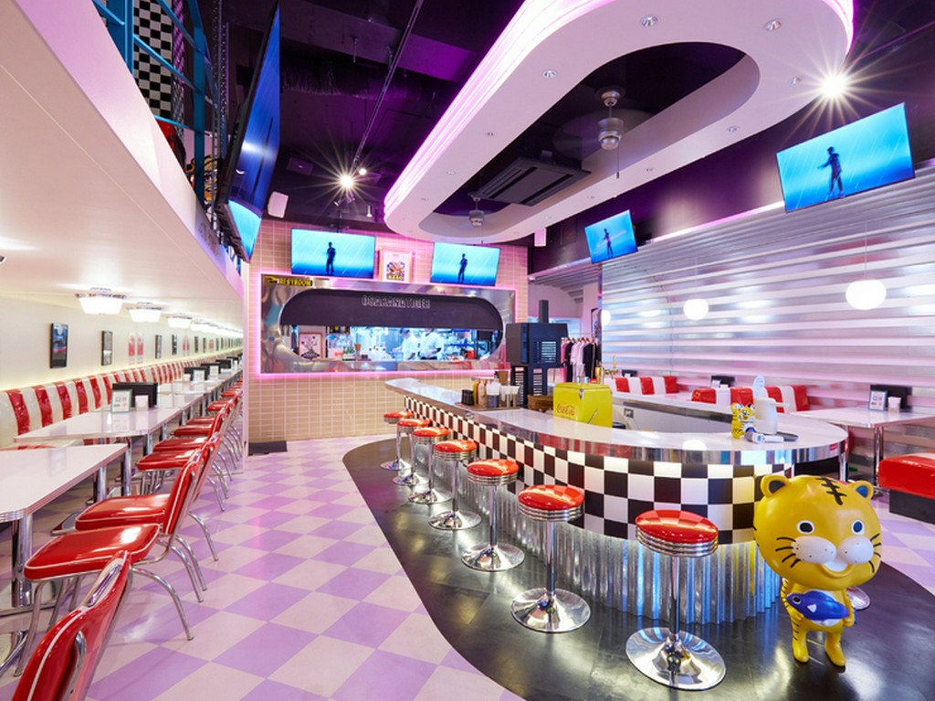 幅広い年齢層の方が楽しめる。1950年代のアメリカンダイナー