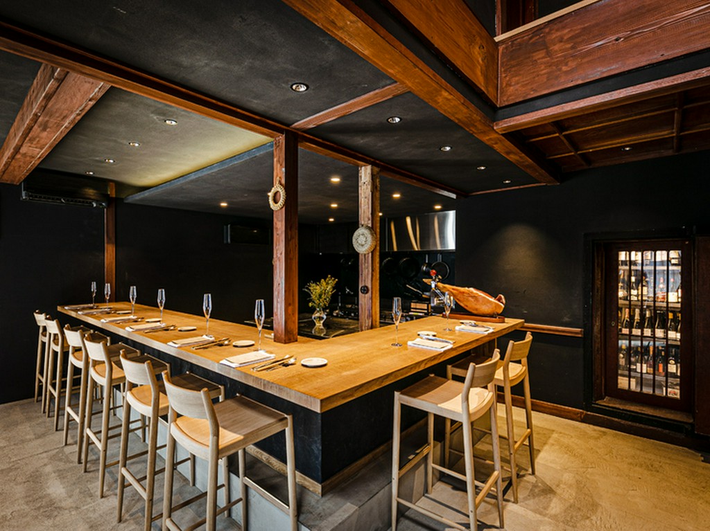 築60年の建物をリノベーションした唯一無二の空間