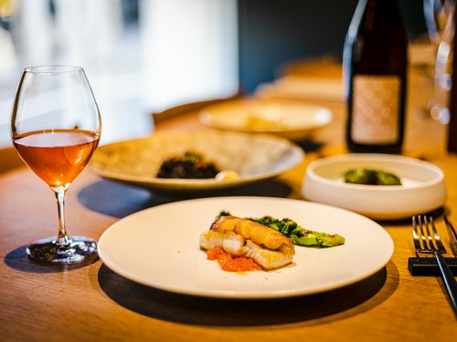 ディナーコースは10品と12品のコース