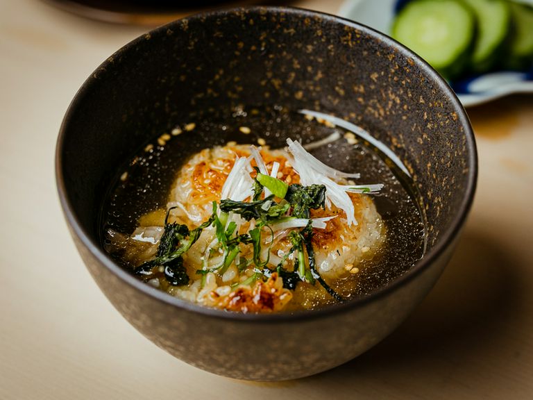 炭火で香ばしく焼いた　『焼きおにぎりのお茶漬け』