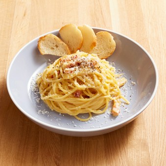 シャチの『濃厚チーズのカルボナーラ』