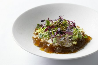 季節の彩りを繊細に仕上げた贅沢な昼のひととき『LUNCH MENU』