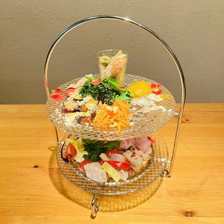 生産者との繋がりを大切に仕入れる、旬の食材