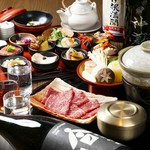 おちょこ丼と和牛すき焼きと日本酒のセット