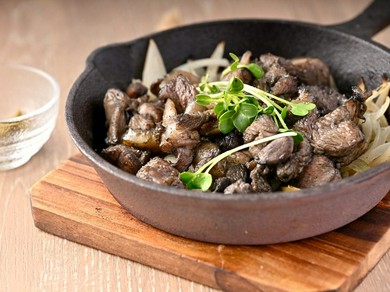 地鶏の炙り炭火焼きMIX