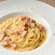 西京味噌を使った濃厚カルボナーラ！柚子胡椒の風味が広がります♪