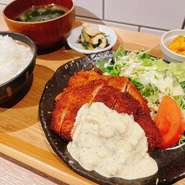 ・チキン南蛮カツ
・日替わりメニュー