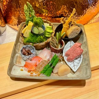 厳選食材は、素材の滋味を最大限まで引き出し使用