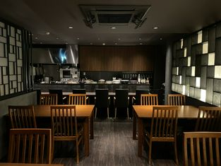 自由餐厅。