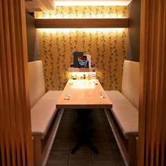 家族でおいしい鰻を一緒に味わい、心もお腹も満たされて