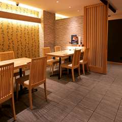 鰻のさまざまな味わい方を楽しめる、和モダンな鰻専門店