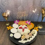 女性をターゲットにし作り上げた料理長自慢の女子会コースは色とりどりの野菜やヘルシーで美味しいお料理をご提供致します。女子会にうれしい誕生日・記念日プレートもご用意可能♪