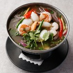 酸味の中にも甘味がある『タマリンド』を使うことでマイルドに仕上げた一品
