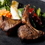臭みがなく柔らかくてジューシーな食感が楽しめる一品