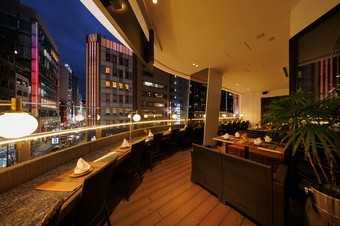 席のみのご予約です。
お食事等を、当日ご注文いただきご精算ください。