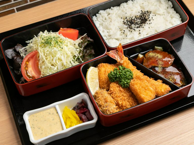 時代を生きる女性たちを見守り続けてきた味