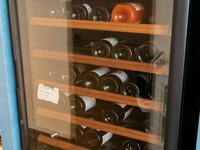 常時30種類のワインを用意。ゲストの好みや日頃楽しまれている銘柄から、オススメのワインを提案してくれます。