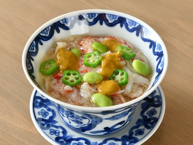 味わい深いだしを楽しめる『茶碗蒸し』