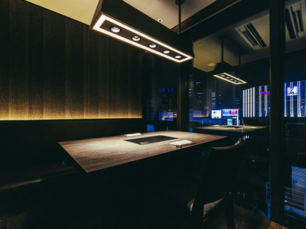 洗練された空間で、食事や会話を心ゆくまで堪能