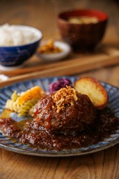 王道の和風ソース『トリコの究極ハンバーグ』