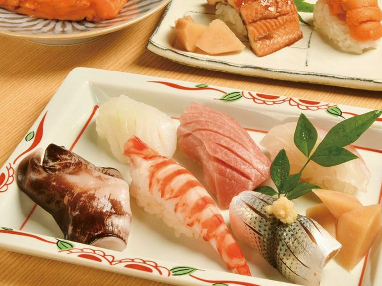 “鮨や”を名乗るからには、やはり『握り』