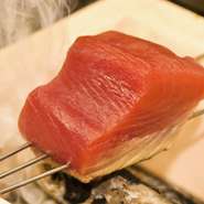 同じ食材でも、仕入れる時期や産地によって調理の仕方を変えています。それは、素材のおいしさを最大限まで引き出すため。「お客様からの“おいしい”という言葉が嬉しい」のは、今も昔も変わらないようです。