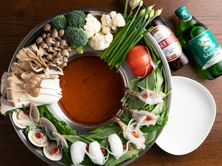 調味料はベトナムのもの、野菜や魚介類、肉などは基本的に日本産