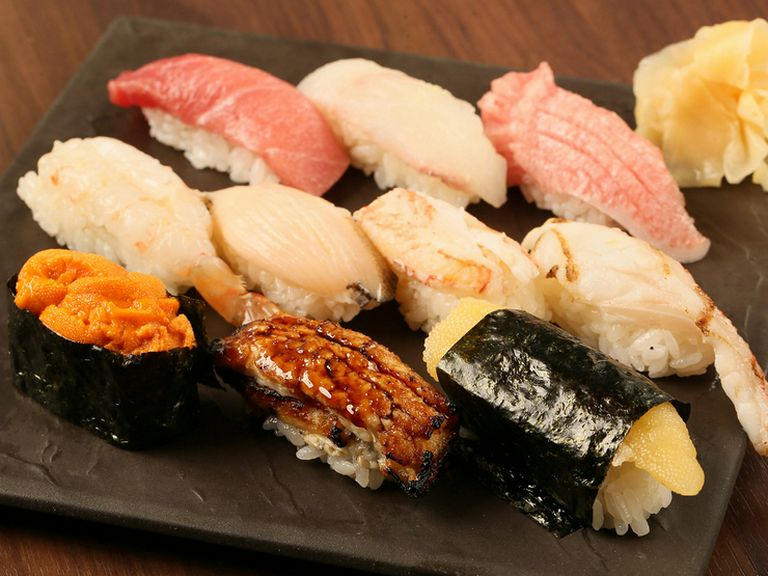 その日に入荷する上質な魚を握りで。『握り寿司　松』