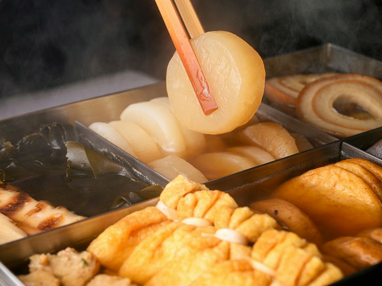 四季折々の料理で、伝統息づく日本の食文化を表現