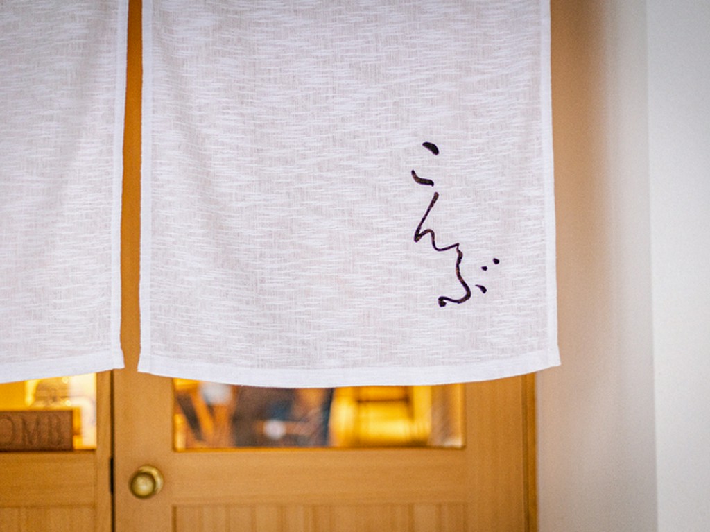 奥神楽坂にひっそり暖簾を掲げる隠れ家的佇まいも魅力