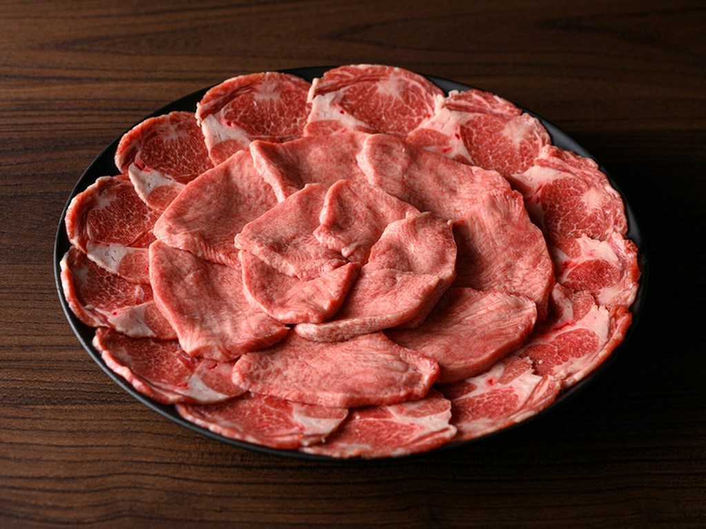 『黒毛和牛タンの盛り合わせ』※要予約